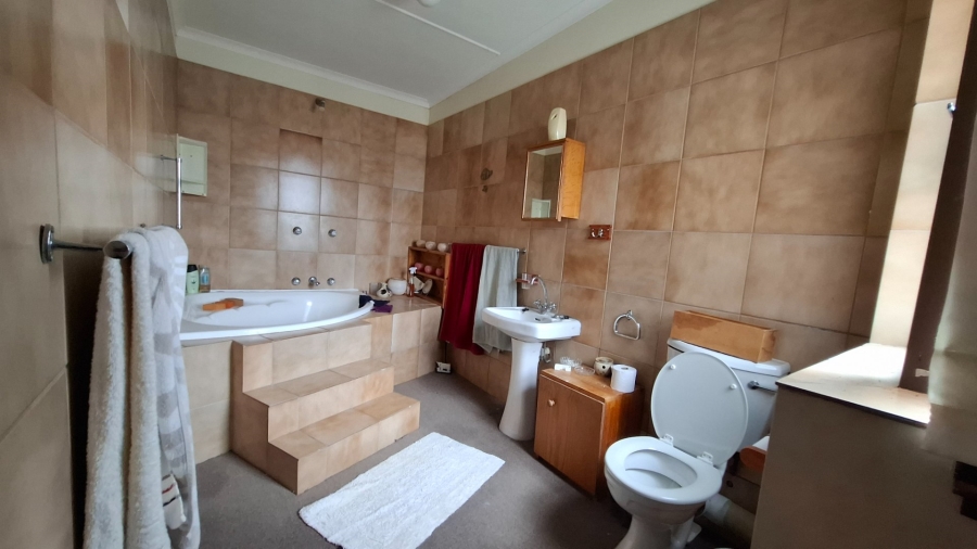 5 Bedroom Property for Sale in Witsand Western Cape
